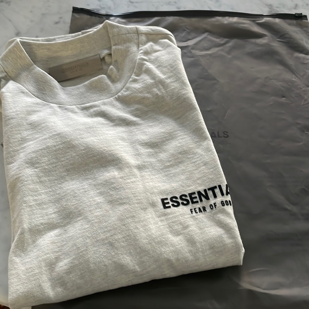 Essentials brand new T-shirt
